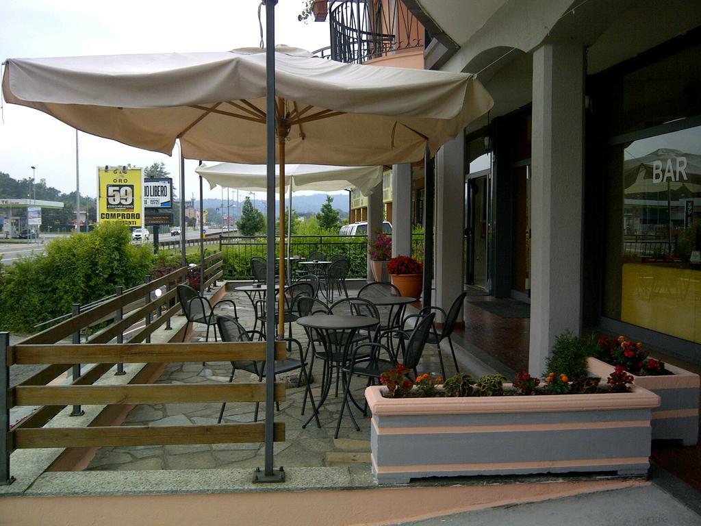 Hotel Lago Maggiore Castelletto sopra Ticino Exterior foto